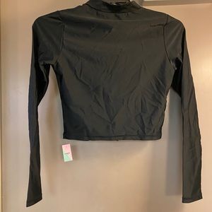 Long sleeve crop swim top